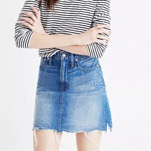 Madewell McCarren Raw-Hem Jean Skirt Size 28
